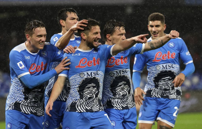 Serie A » acutalités » AC Milan pull five points clear in Serie A as  tributes paid to Maradona