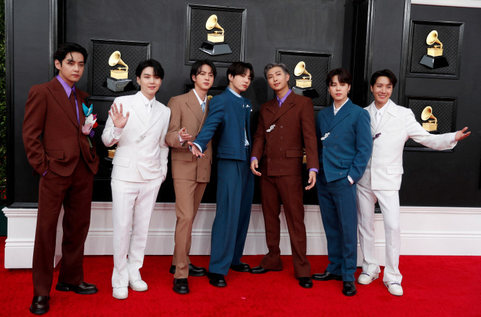 BTS Red Carpet Grammy 2020 - video Dailymotion