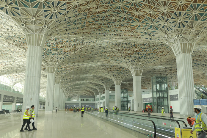 File:Singapore Changi Airport, Terminal 2, Sky train terminal, Dec