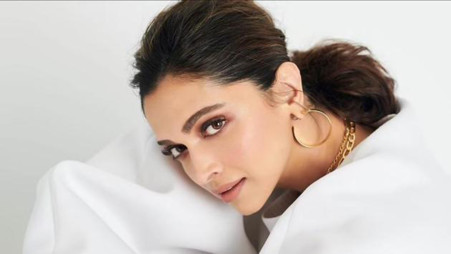 Oscars 2023: Deepika Padukone channels old Hollywood glamour in a