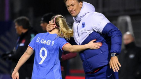 French women's football coach Herve Renard off to perfect start