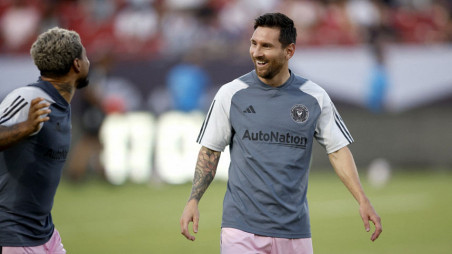 Red Bulls promoting jersey sales for Saturday's big game — just not Messi's