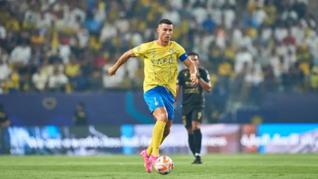 CR7 marks his 1,200th game in style as Al-Nassr bounce back