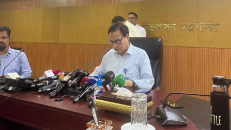 Md Mokhlesur Rahman, Principal Secretary, Ministry of Public Administration, speaks during the press conference at the Secretariat on September 30. Photo: UNB