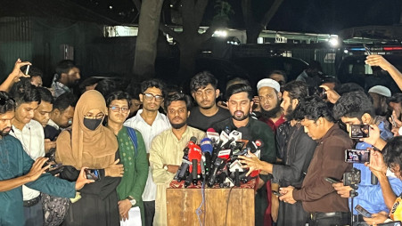 Arman Hossain, a key coordinator of the anti-discrimination student movement, addresses a press briefing at the Shahbagh police station after filing a case on October 27, 2024. Photo: Courtesy