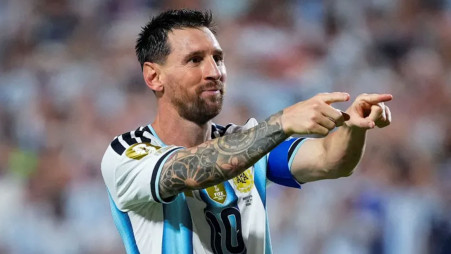 Argentina's Lionel Messi celebrates scoring their third goal to complete a hat-trick against Algeria on 17 June 2026. Photo: Jay Biggerstaff/Reuters