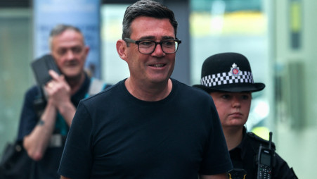Newly elected Makerfield MP and former Greater Manchester Mayor Andy Burnham walks at Manchester Piccadilly station as he leaves for London, in Manchester, Britain, 22 June. Photo: REUTERS