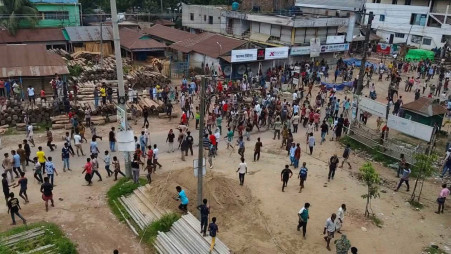 Fresh clashes broke out this morning (30 June) in Brahmanbaria's Sarail Upazila. Photo: TBS