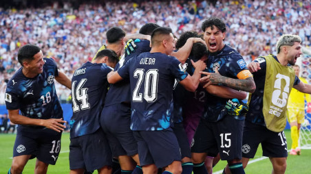 Soccer Football - FIFA World Cup 2026 - Round of 32 - Germany v Paraguay - Boston Stadium, Foxborough, Massachusetts, US - June 29, 2026 Paraguay's Gustavo Gomez and teammates celebrate winning the penalty shootout as Paraguay qualify for the round of 16 stage of the World Cup. Photo: Reuters