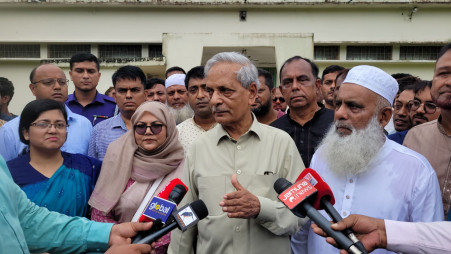 Cultural Affairs Minister Advocate Nitai Roy Chowdhury visits the Cumilla Museum and the historic Shalban Vihara in Cumilla today (10 July). Photo: TBS