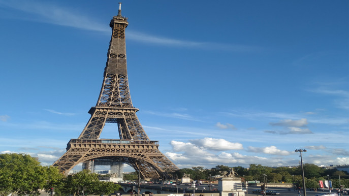 Eiffel Tower is riddled with rust and in urgent need of repair