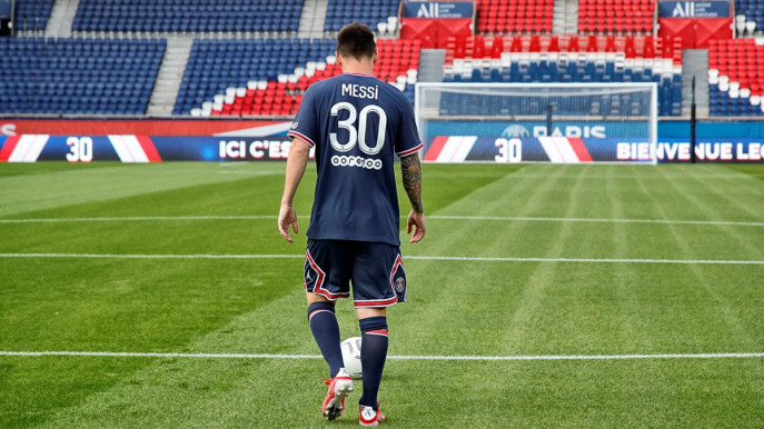 Why Lionel Messi is wearing No. 30 at Paris Saint-Germain, not No. 10