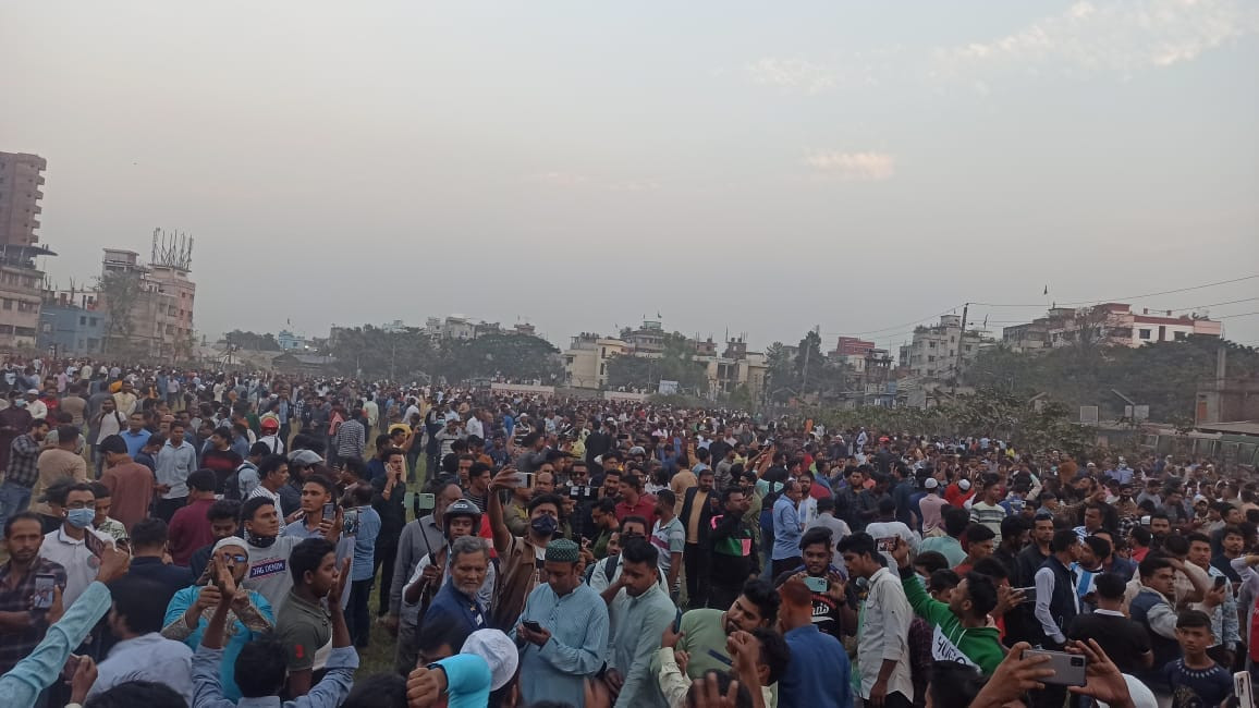 Thousands Swarm Golapbag Ground For Saturday's BNP Rally After DMP Nod ...