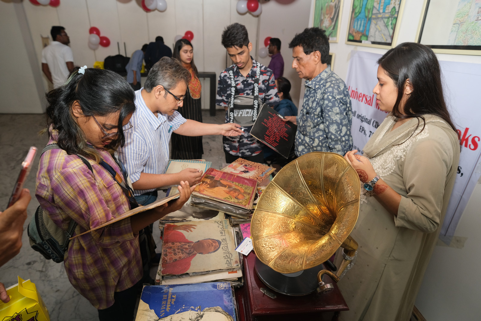 Bangladesh celebrates inaugural Record Store Day | The Business Standard