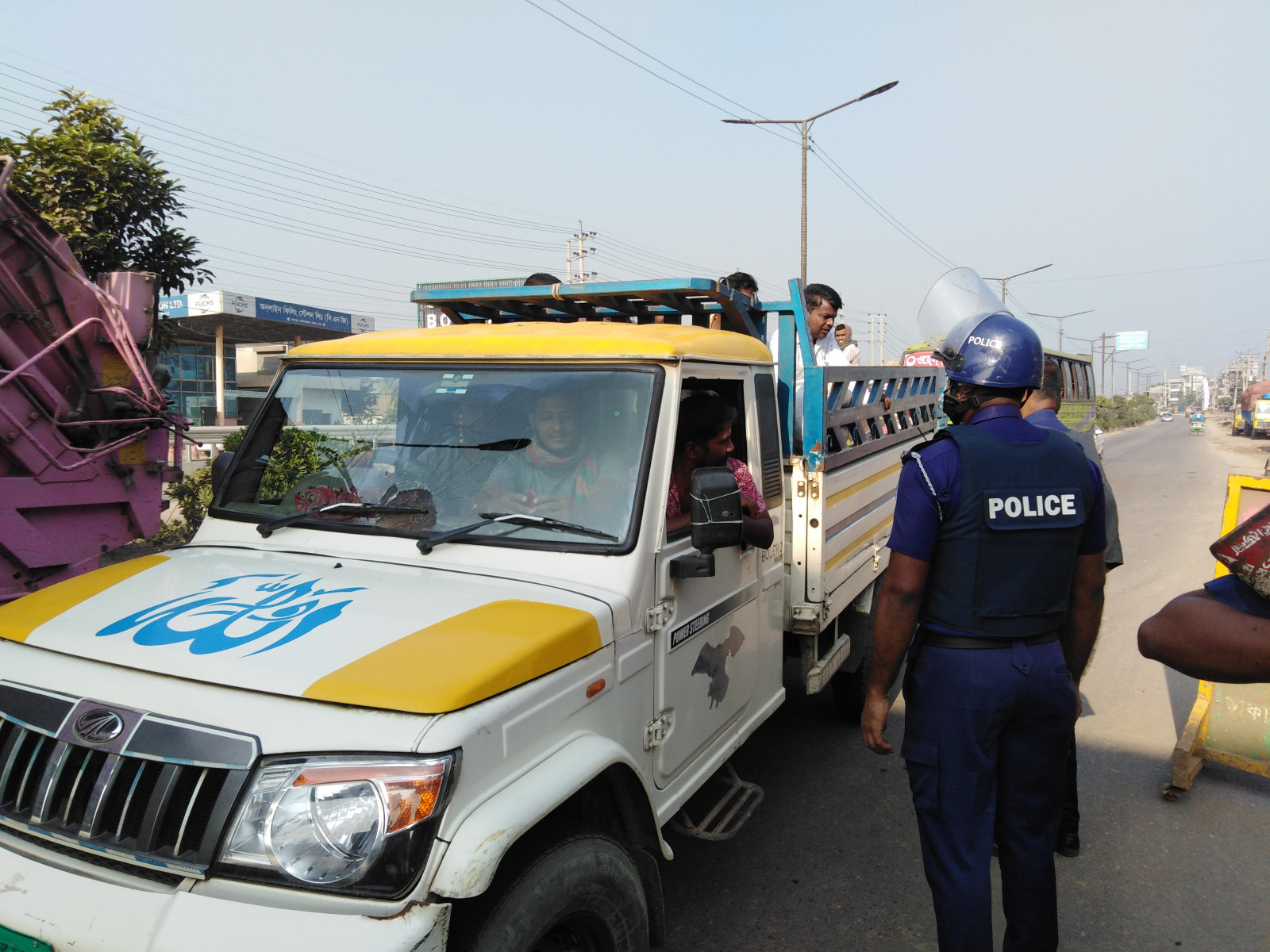 Stop And Search Operations Continue In Dhaka Major Entry Points Ahead Of 28 Oct Rallies The 1545