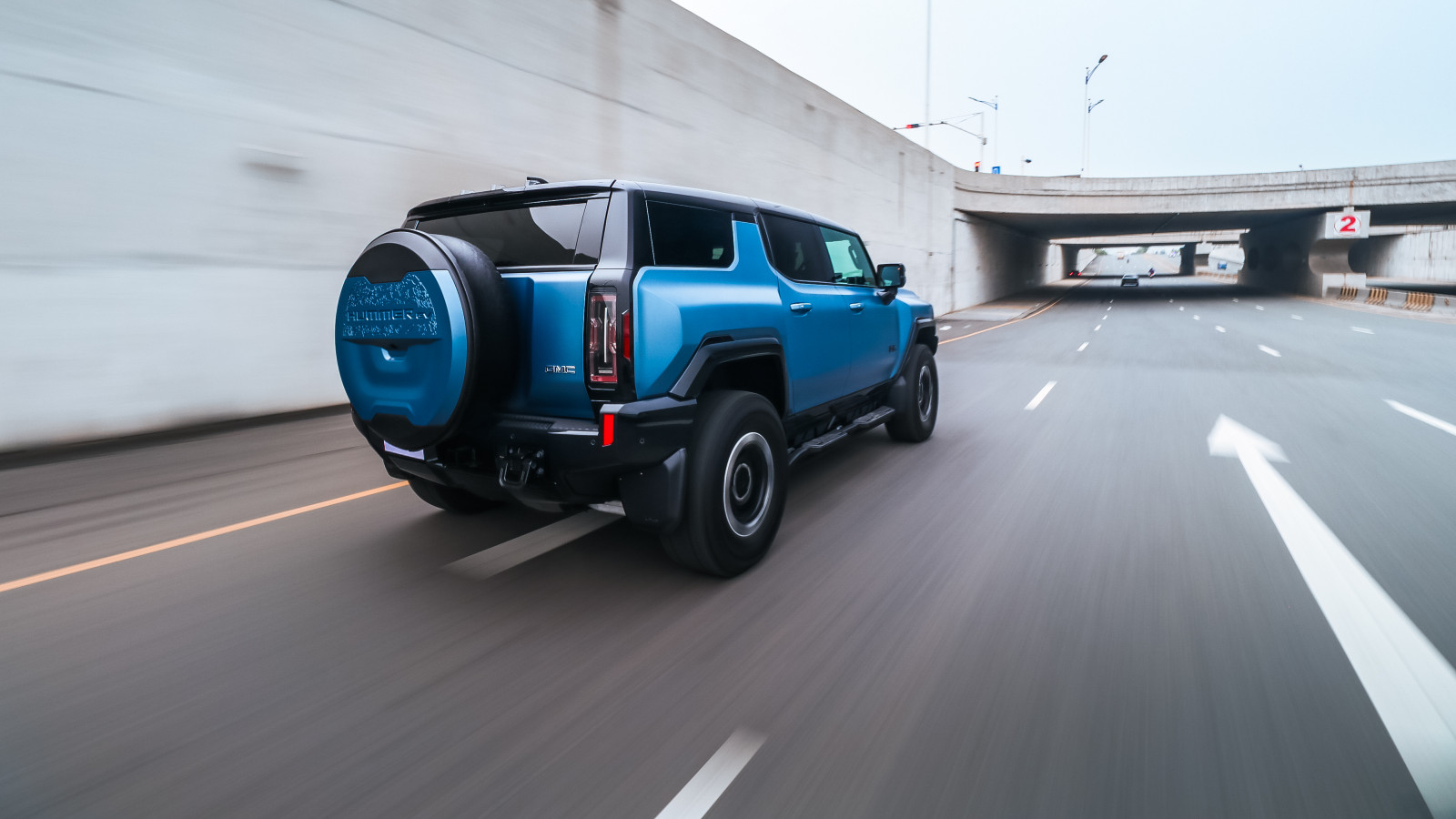 The rear design looks muscular and futuristic, with unmistakable Hummer road presence. PHOTO: AKIF HAMID