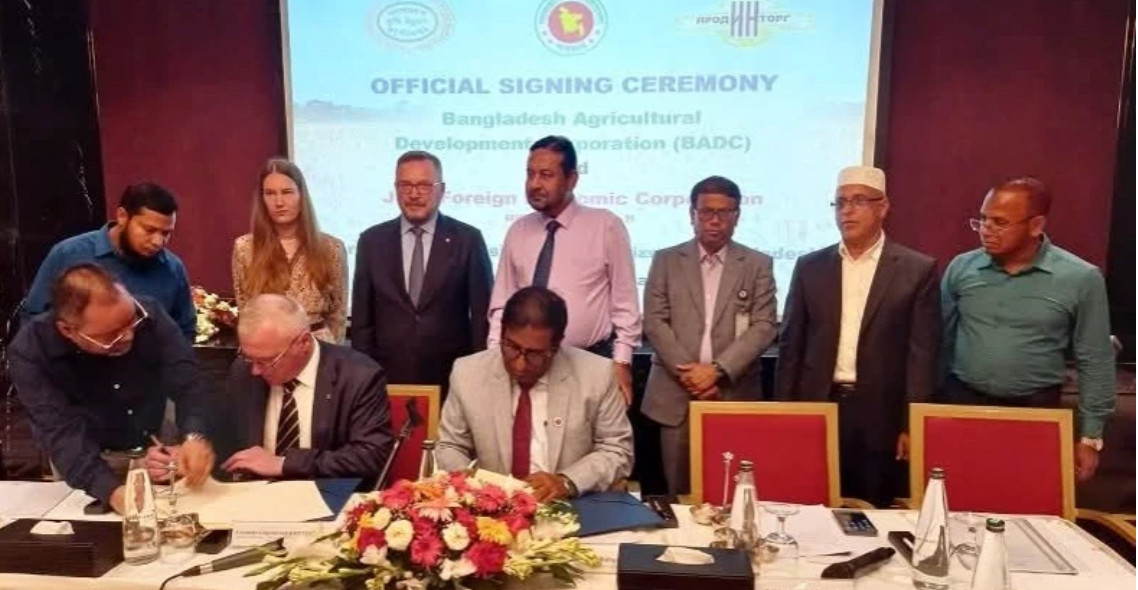 Ambassador Alexandr Khozin and representatives of Ministry of Agriculture and Prodintorg were present at the signing ceremony/ Courtesy