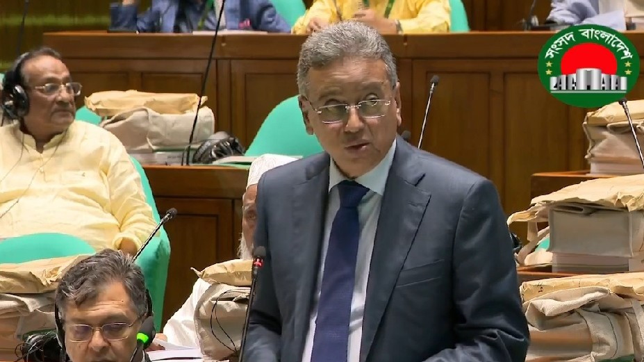 The borrowing plan was unveiled by Finance Minister Amir Khosru Mahmud Chowdhury while presenting the Tk9.38 lakh crore national budget in parliament today (11 June). Photo: Screengrab
