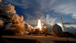 A United Launch Alliance Atlas V rocket lifts off carrying Amazon's Project Kuiper internet network satellites from the Cape Canaveral Space Force Station in Cape Canaveral, Florida, US, 28 April 2025. REUTERS/Steve Nesius/File Photo