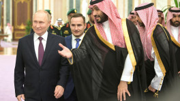 For now, it seems the Russia-Saudi alliance will focus on oil. Photo: REUTERS
