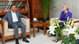 British High Commissioner to Bangladesh Sarah Cooke today met with Prime Minister Tarique Rahman at his office in the Jatiya Sangsad Bhaban. Photo: PMO