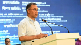 Win public trust to save $5b spent on overseas treatment, PM tells doctors