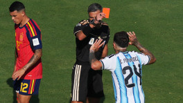 Argentina's Enzo Fernandez is shown a red card by referee Slavko Vincic after receiving two yellow cards during the Fifa World Cup final match at the New York New Jersey Stadium in East Rutherford, New Jersey, US, on 19 July 2026. Photo: Reuters