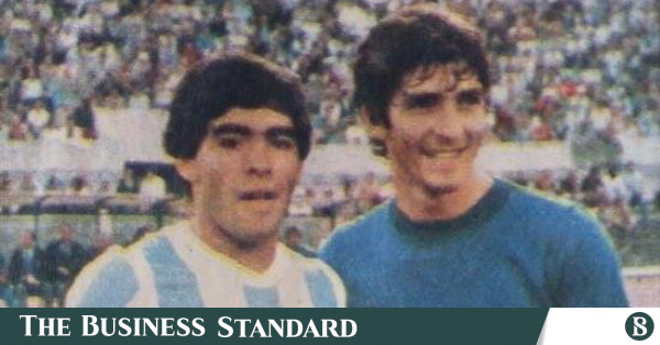 Remembering World Cup icon Paolo Rossi, dead at 64