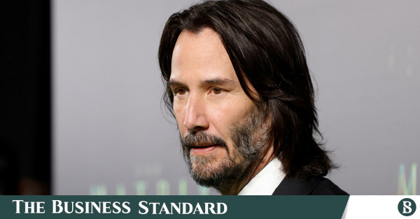 Keanu Reeves to Co-Star in John Wick Spin-Off Ballerina, and More Movie  News