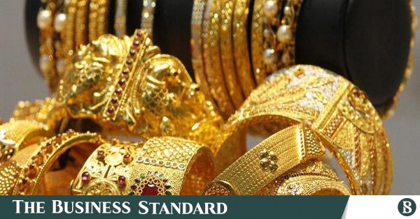 Gold price reduced by Tk1,166 per bhori | The Business Standard