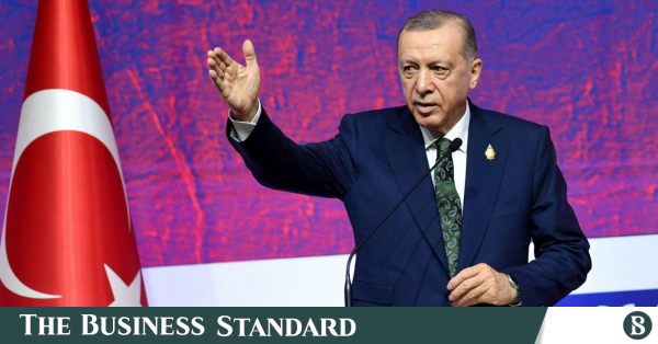 Erdoğan, Türkiye seçimleri öncesi ekonomik güvenilirliği korumaya çalışıyor